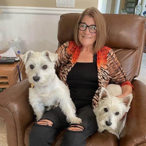 Careful and loving Caretaker for Your Home and pets. House Sitter in