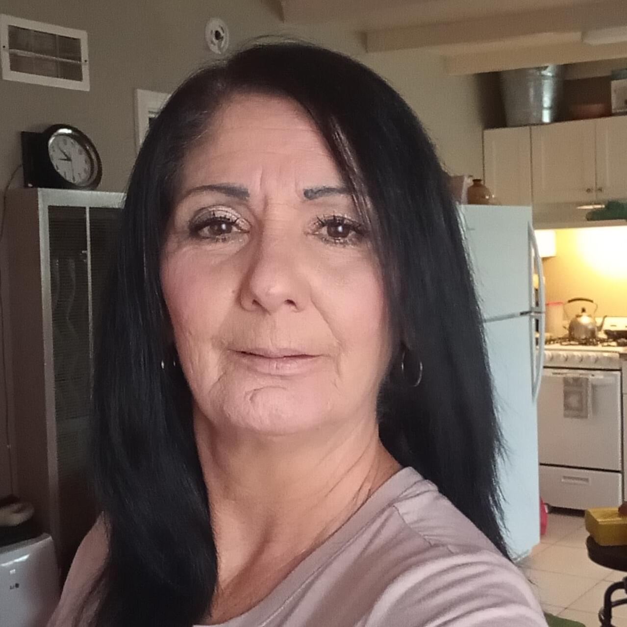 Experienced Housekeeper in Desert Hot Springs, CA 20/hr Housekeeper