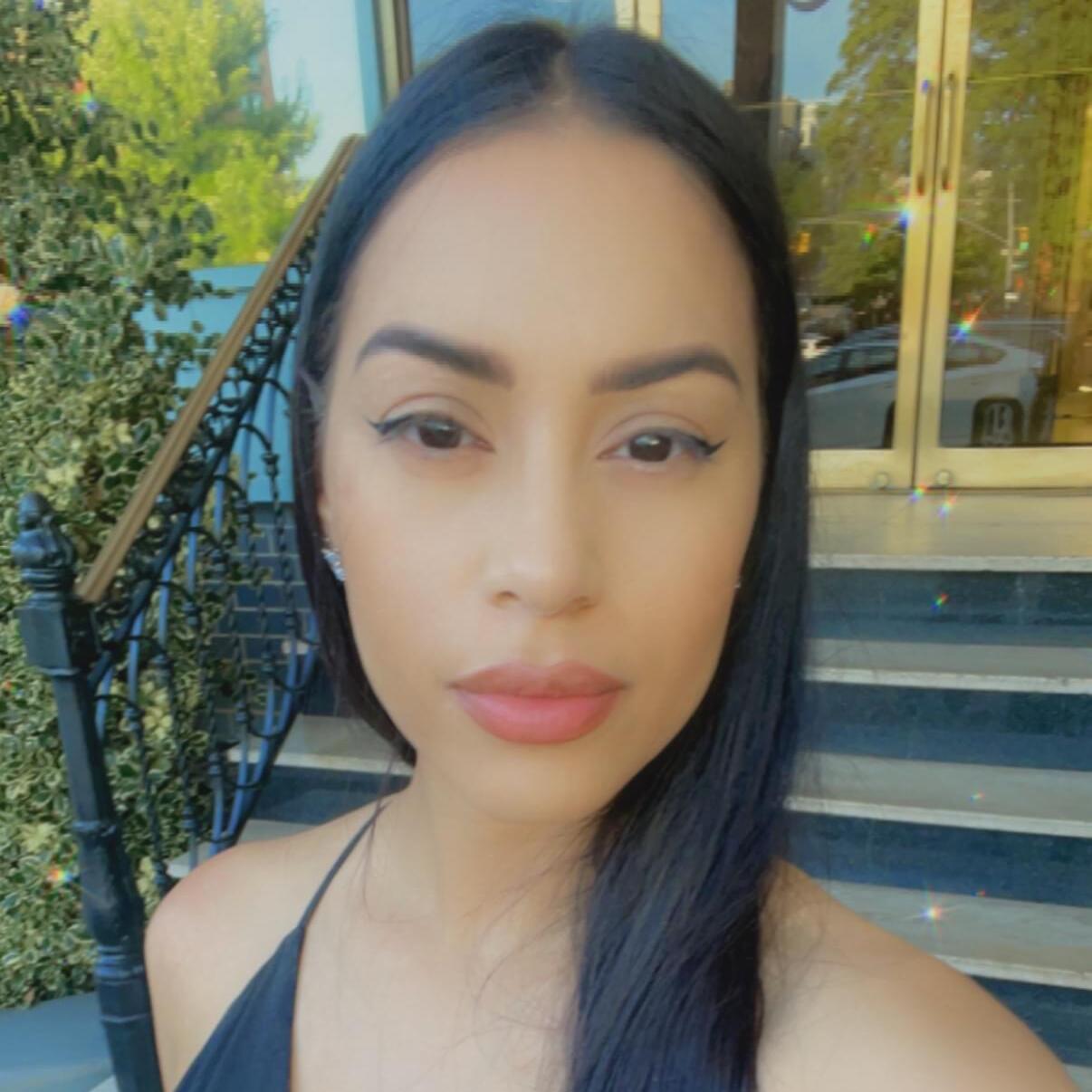 Friendly and Professional Bronx Housekeeper 25.0/+Hour Make Your