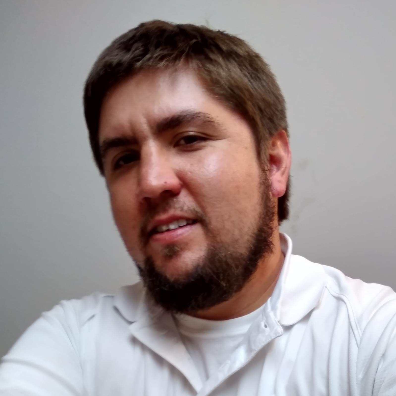 ASEcertified mechanic with 10+ years experience and diplomas in