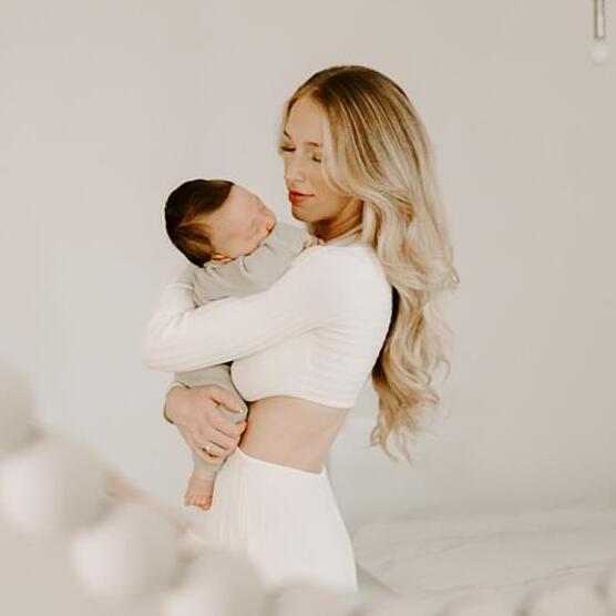 LiveIn FullTime Nanny Job in Edmonton, Alberta Family, Pet Care