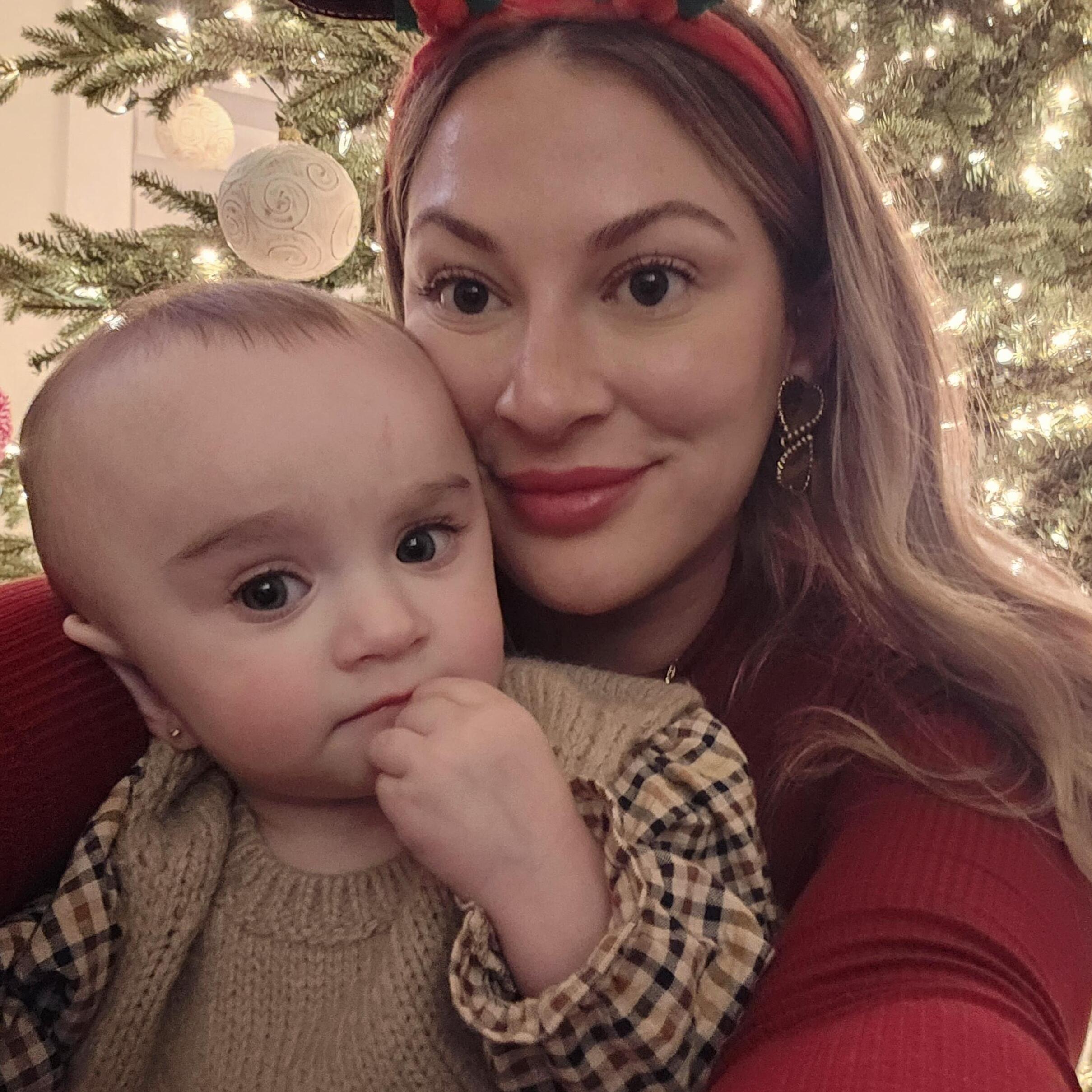 Seeking Experienced Nanny in Mississauga, Ontario 20/hr Family