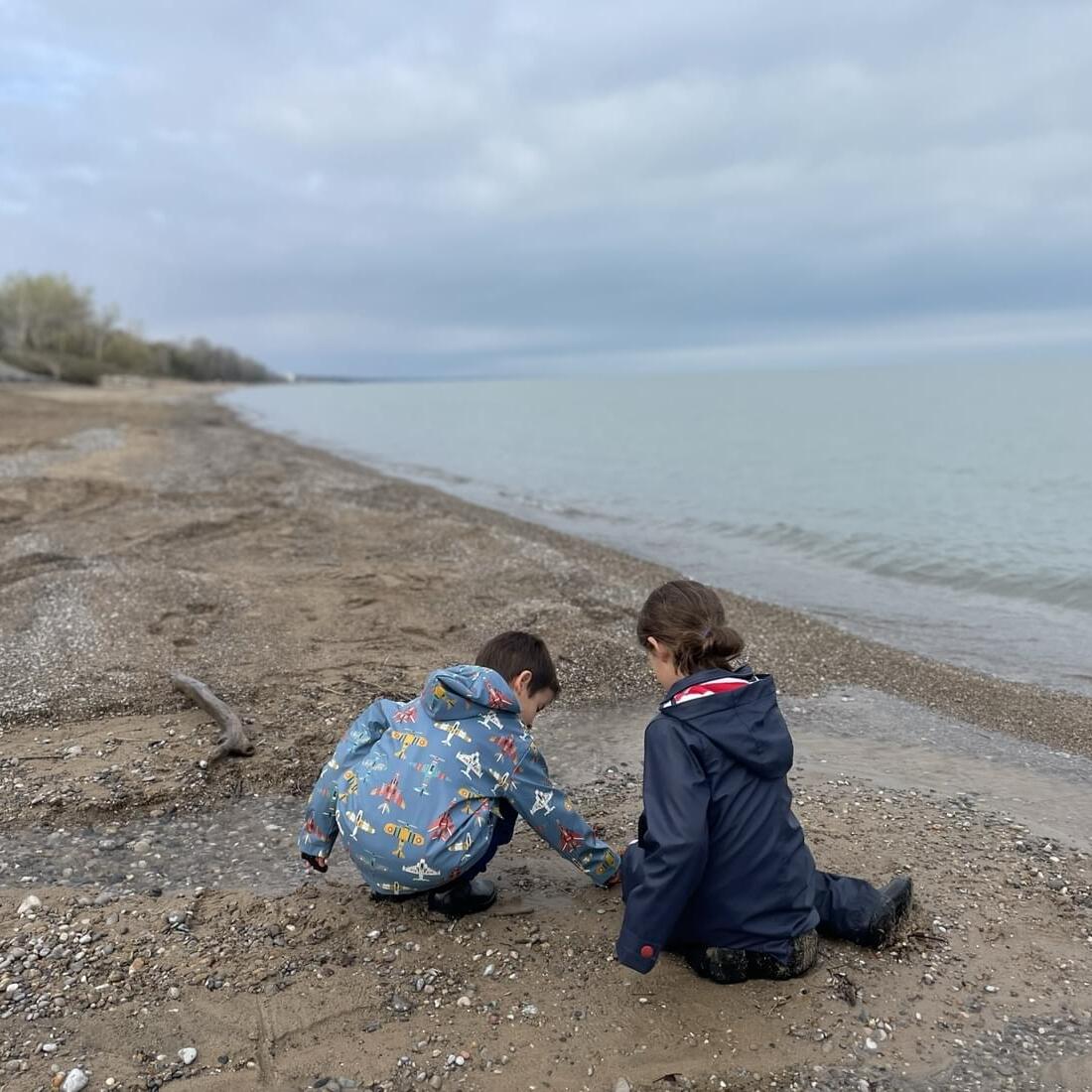 Looking for a great part time nanny in Kitsilano Family, English in