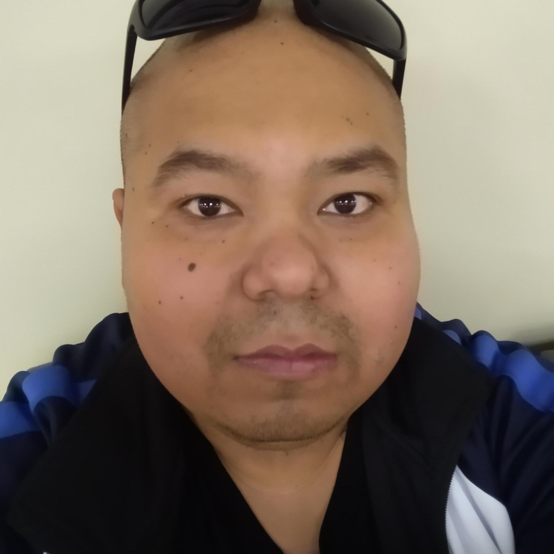 Experienced and Reliable Pet Sitter in Los Angeles, CA 40hr. Dog